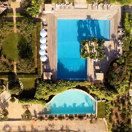 Chateau De Berne Hotell 5*