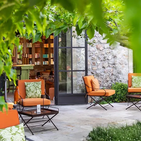 Chateau De Berne Hotell 5*