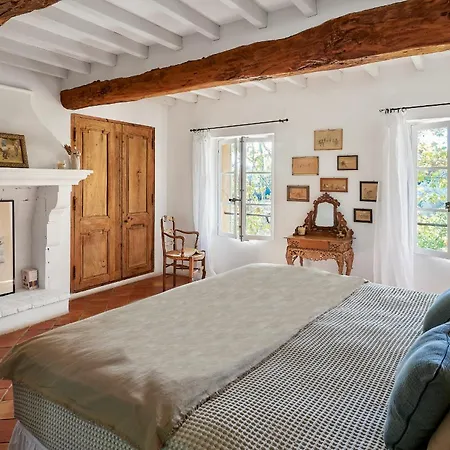 Chateau De Berne Hotel 5*